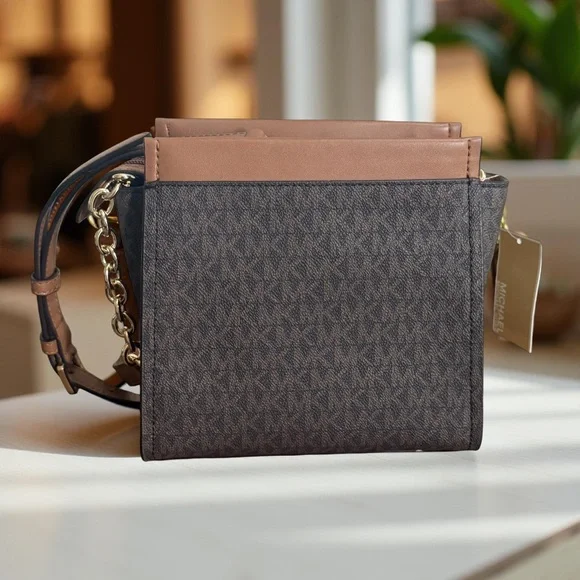 NWT Authentic Michael Kors Graham North South Signature Crossbody Bag - Picture 4 of 15